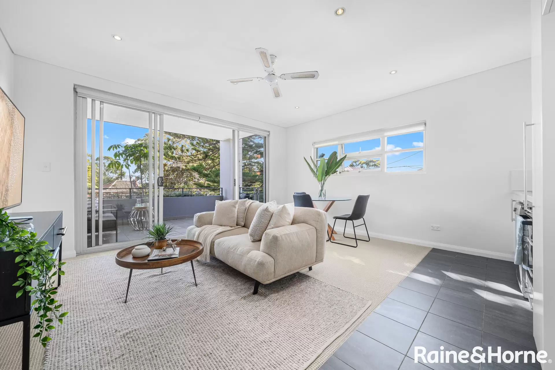3/34 Avoca Street, Randwick Sold by Raine & Horne Randwick | Coogee | Clovelly
