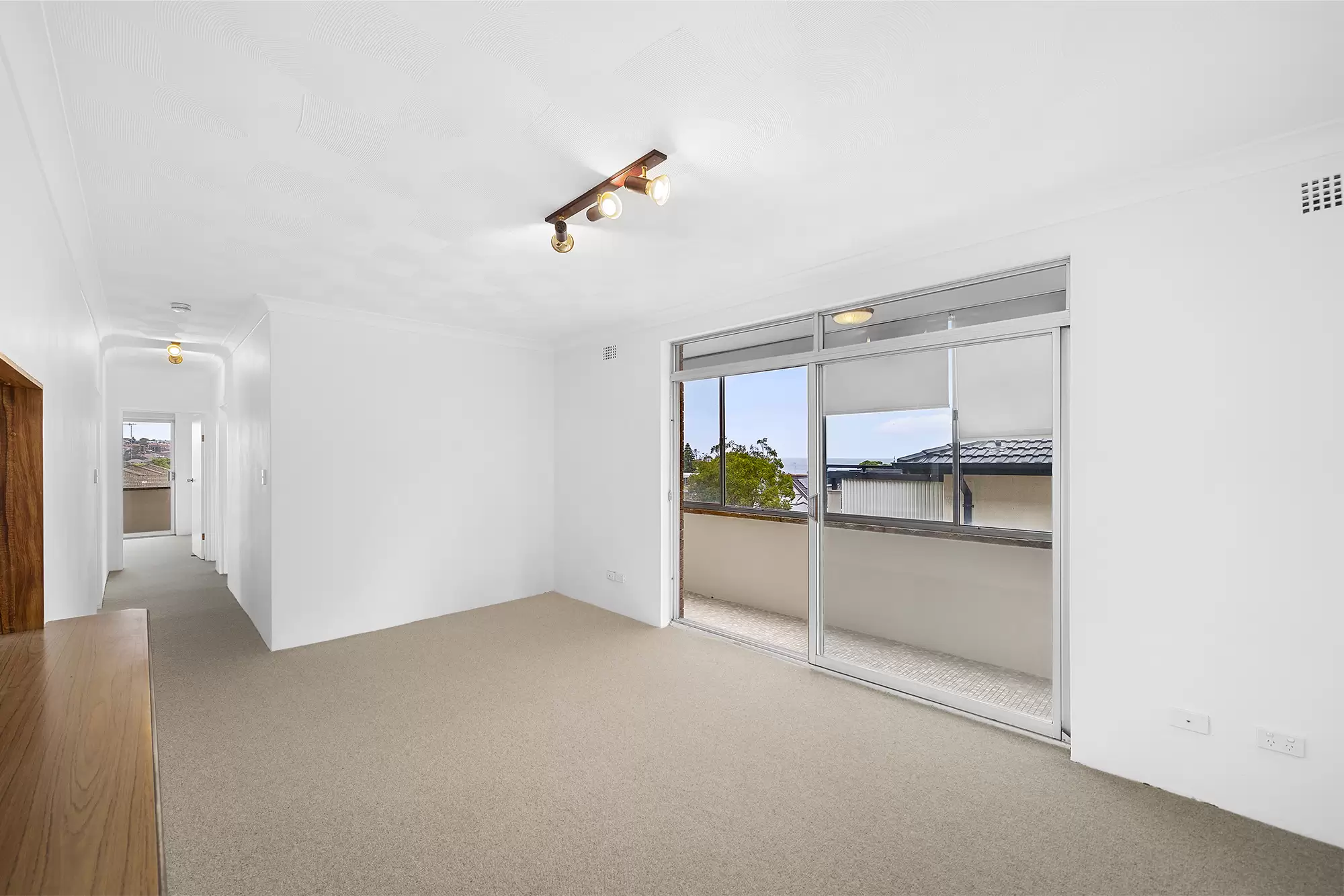 2/7 Berwick Street, Coogee Leased by Raine & Horne Randwick | Coogee | Clovelly - image 2