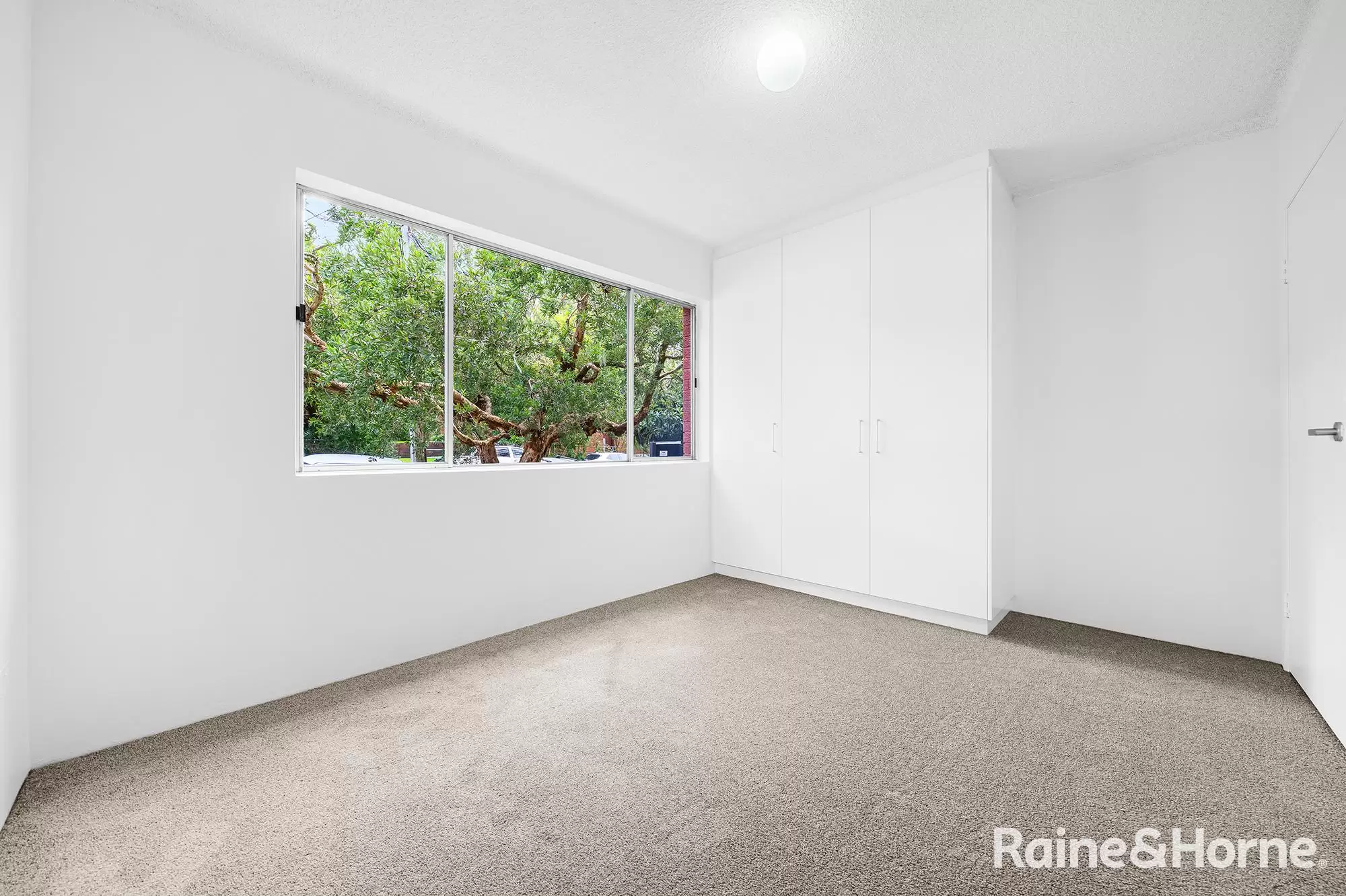 1/5 St Luke Street, Randwick Leased by Raine & Horne Randwick | Coogee | Clovelly - image 4
