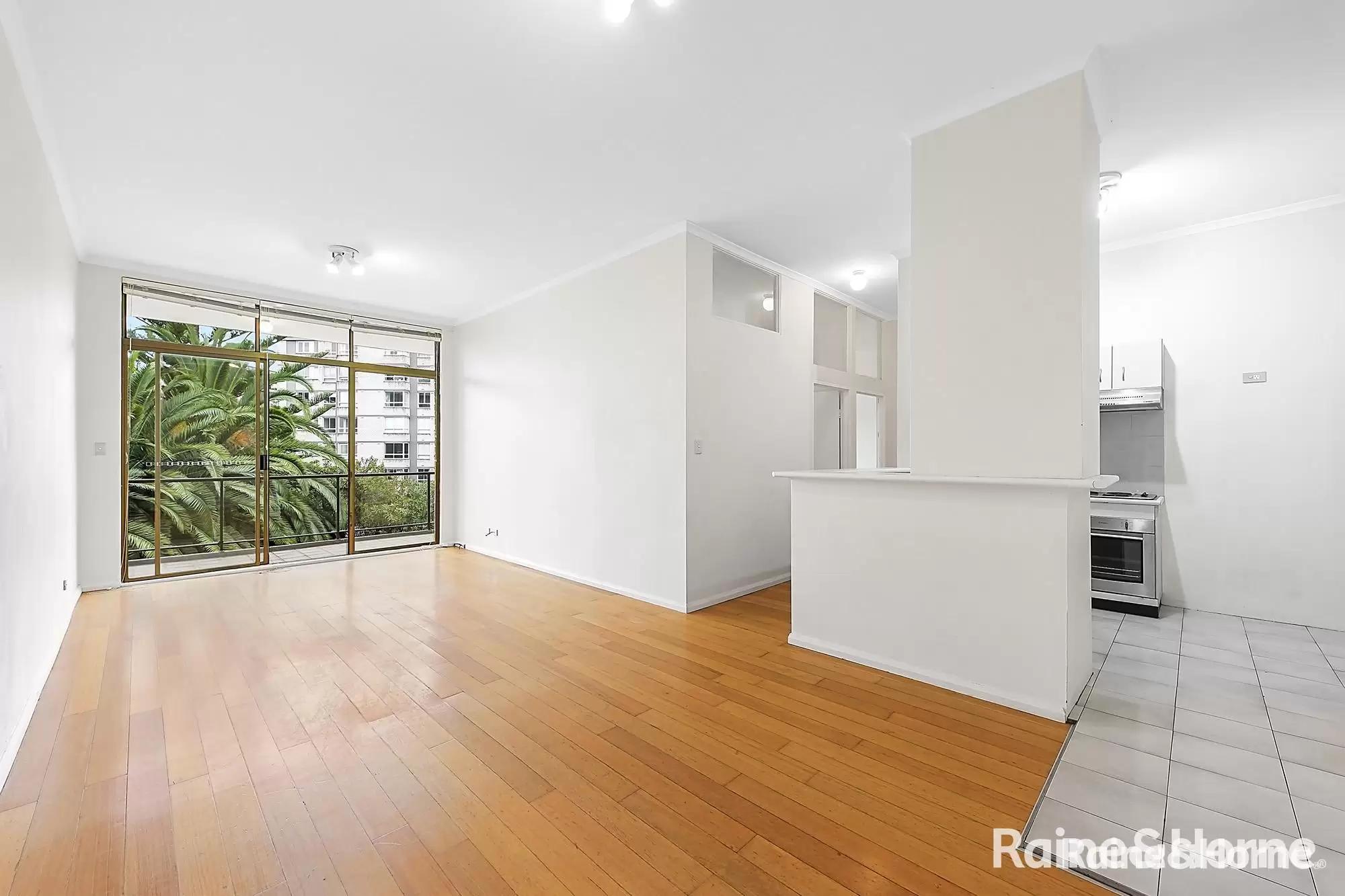 4/120a Clovelly Road, Randwick Leased by Raine & Horne Randwick | Coogee | Clovelly - image 1