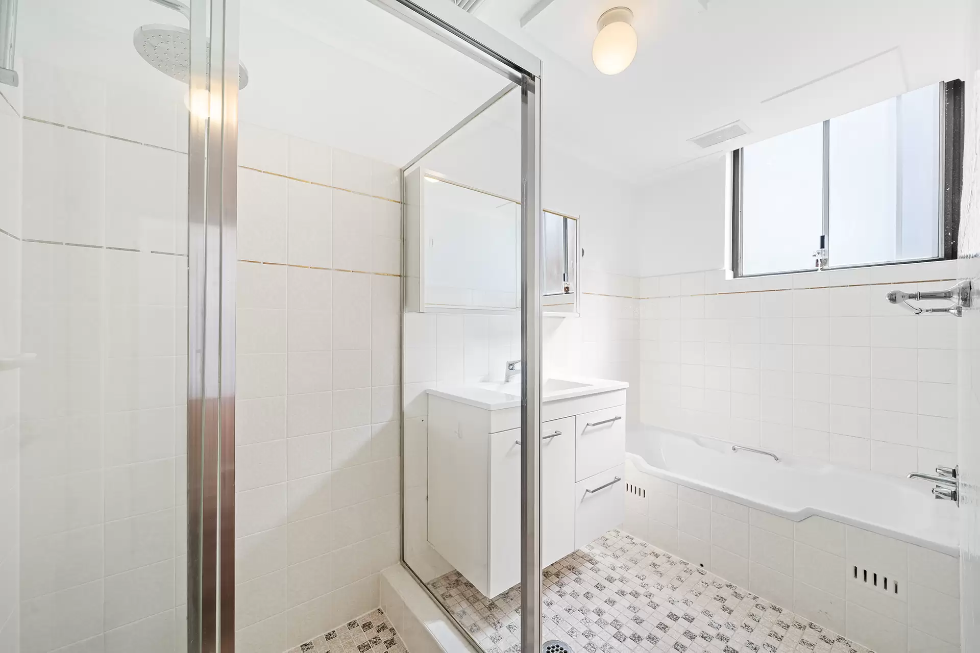 31/14-24 Kidman Street, Coogee Leased by Raine & Horne Randwick | Coogee | Clovelly - image 1