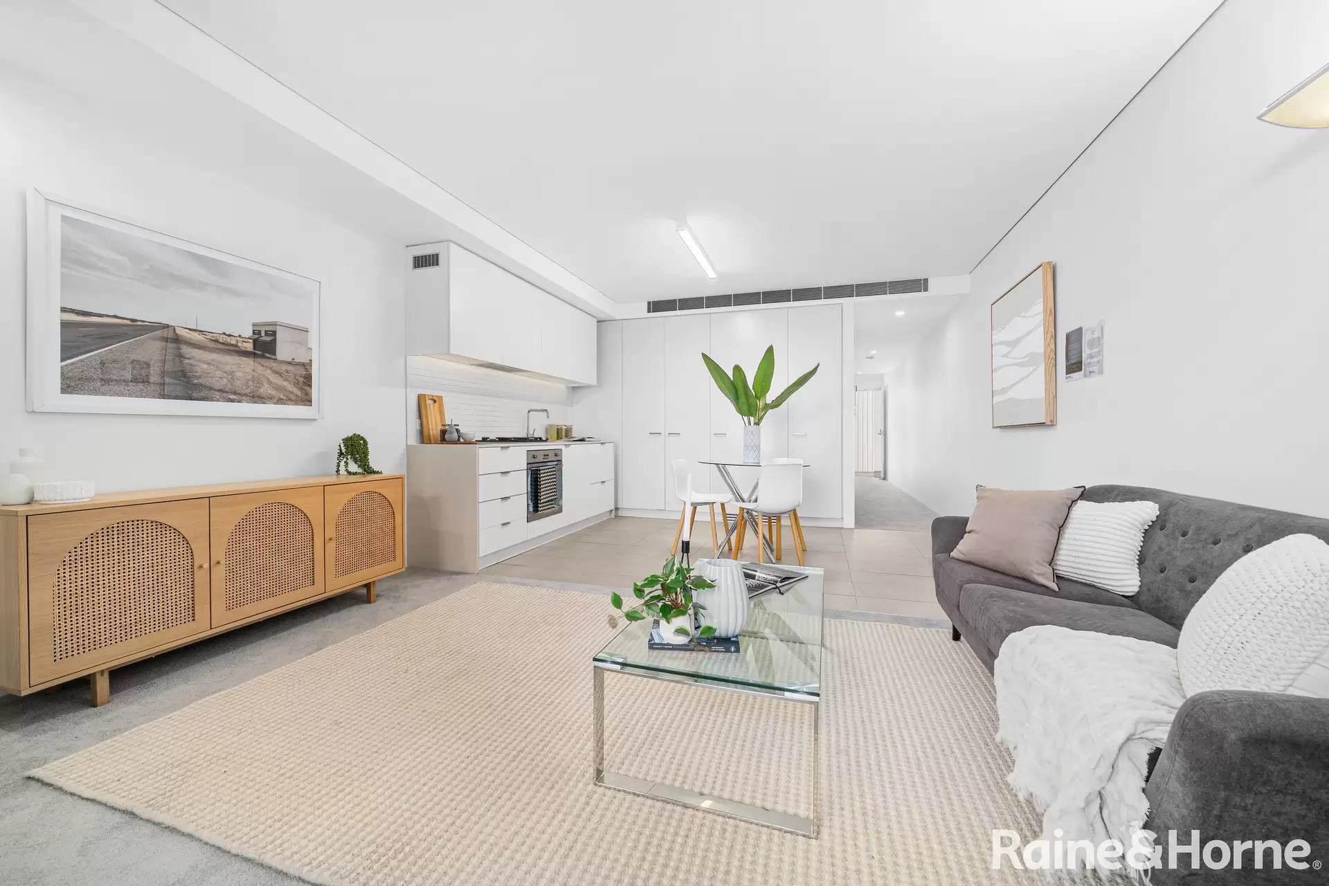 102/207 Barker Street, Randwick Sold by Raine & Horne Randwick | Coogee | Clovelly
