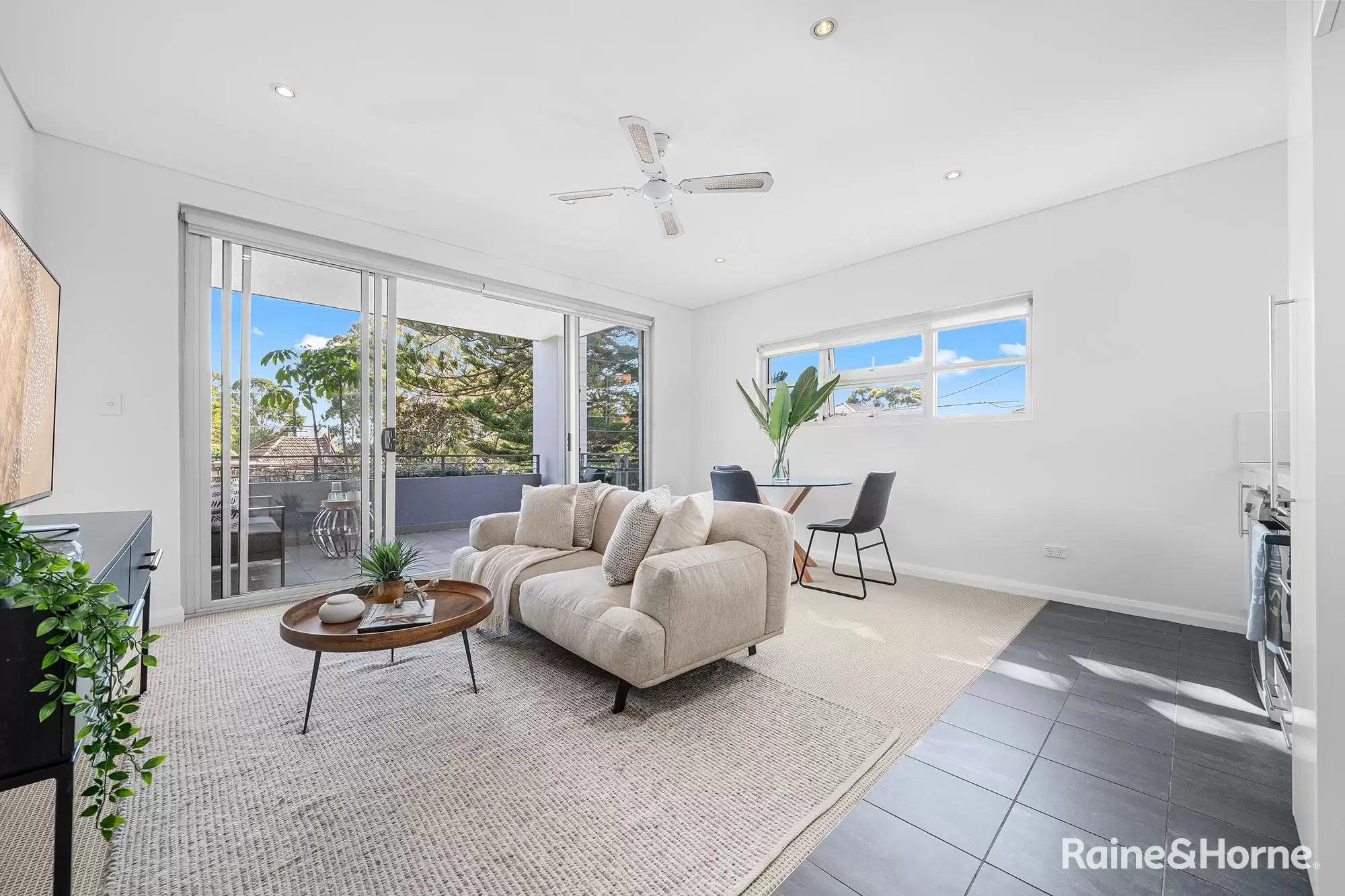 3/34 Avoca Street, Randwick Leased by Raine & Horne Randwick | Coogee | Clovelly - image 1