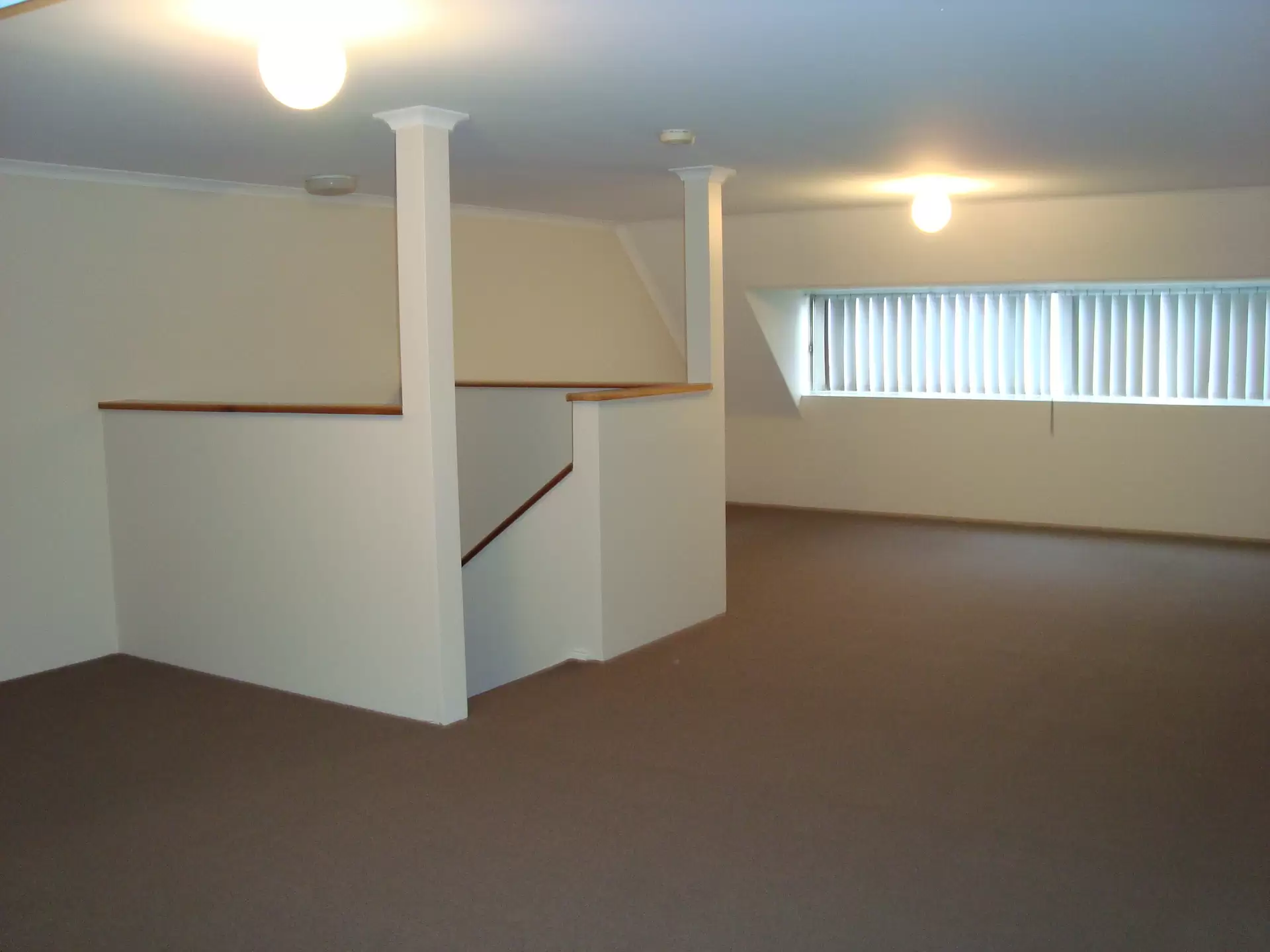 19/6-10 Dine  Street, Randwick Leased by Raine & Horne Randwick | Coogee | Clovelly - image 1