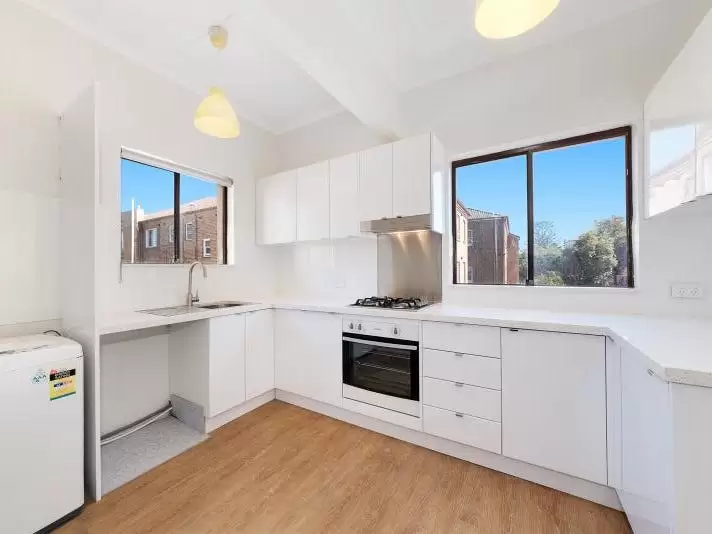 3/65 Wairoa Avenue, Bondi Leased by Raine & Horne Randwick | Coogee | Clovelly