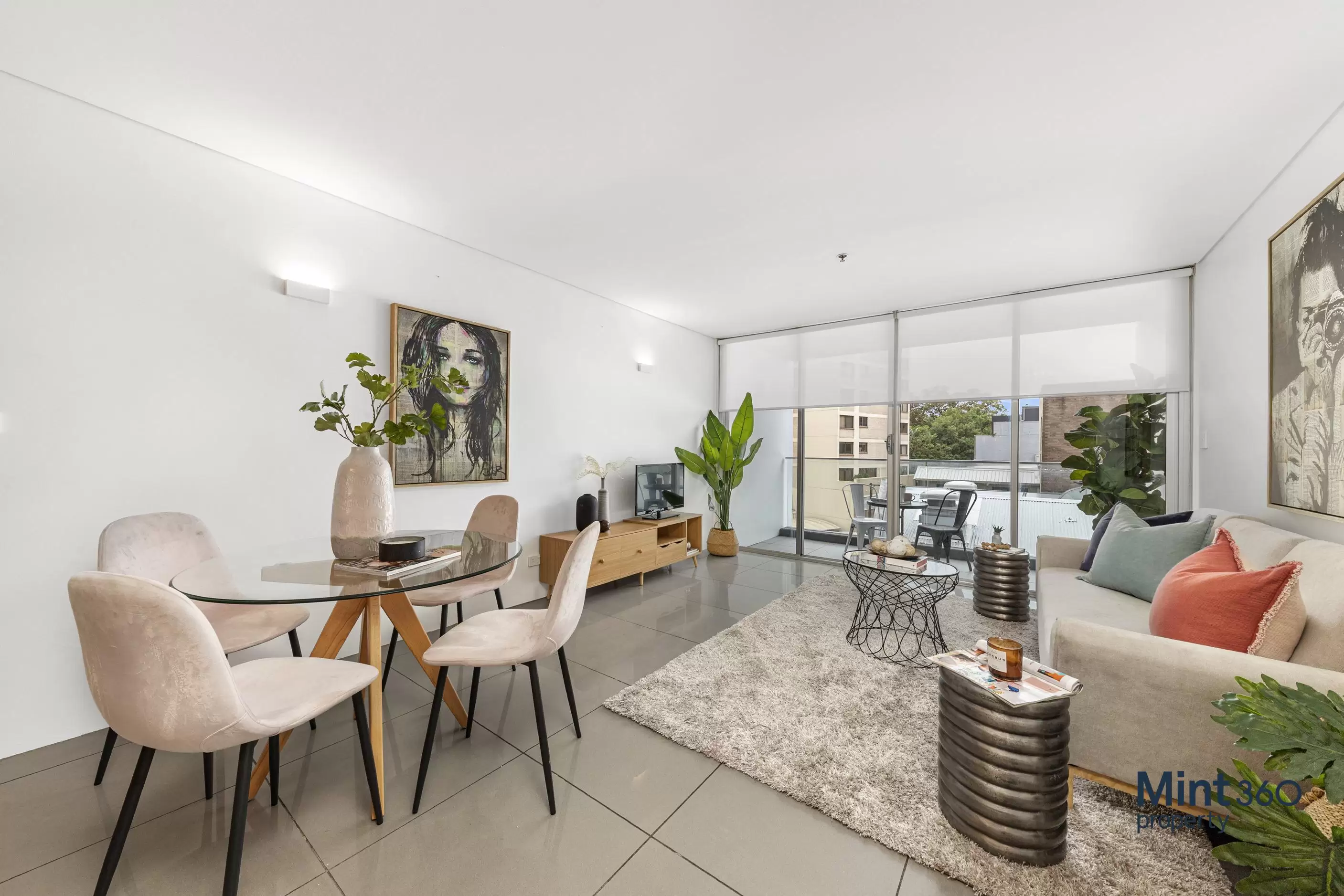 3/60-70 William Street, Woolloomooloo Sold by Raine & Horne Randwick | Coogee | Clovelly - image 3