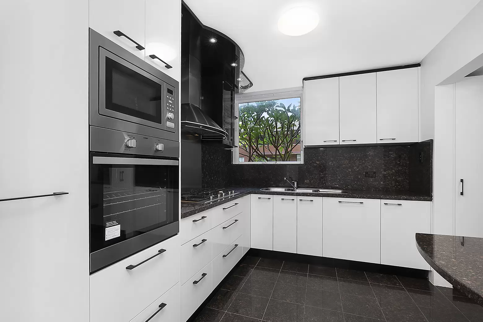 1/54 Avoca Street, Randwick For Lease by Raine & Horne Randwick | Coogee | Clovelly - image 2