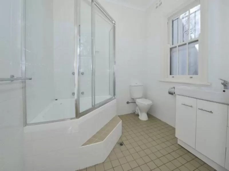 33 Burnie Street, Clovelly Leased by Raine & Horne Randwick | Coogee | Clovelly - image 4