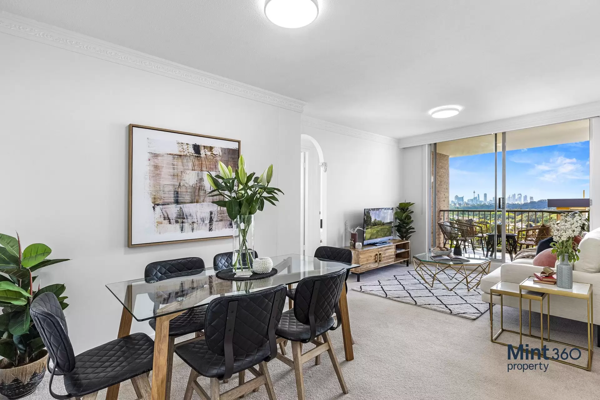 702/16 Roscrea Avenue, Randwick Sold by Raine & Horne Randwick | Coogee | Clovelly - image 1