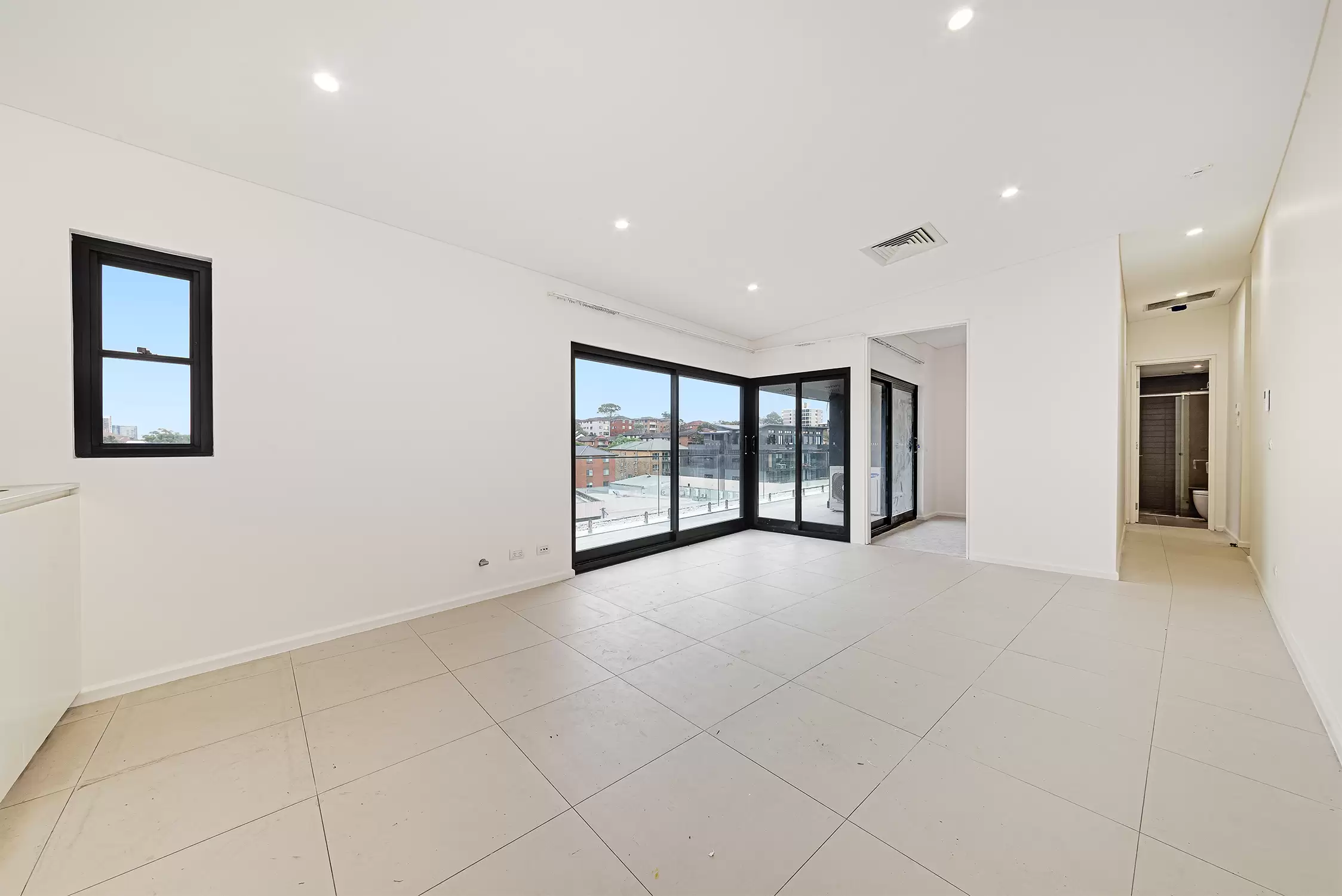 602/9-15 Ascot Street, Kensington Leased by Raine & Horne Randwick | Coogee | Clovelly - image 2
