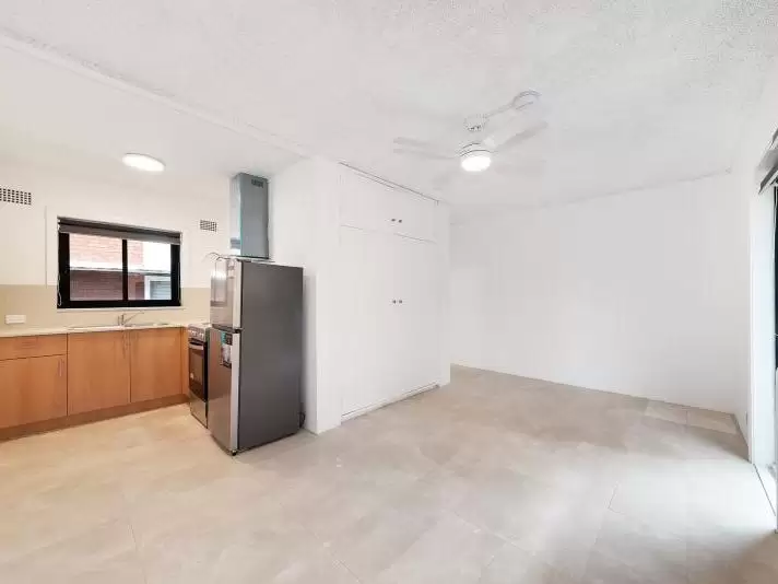 5/2 Houston Road, Kensington Leased by Raine & Horne Randwick | Coogee | Clovelly - image 1