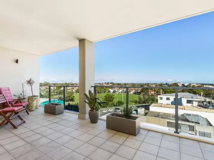 810/260 Bunnerong Road, Hillsdale Leased by Raine & Horne Randwick | Coogee | Clovelly - image 2
