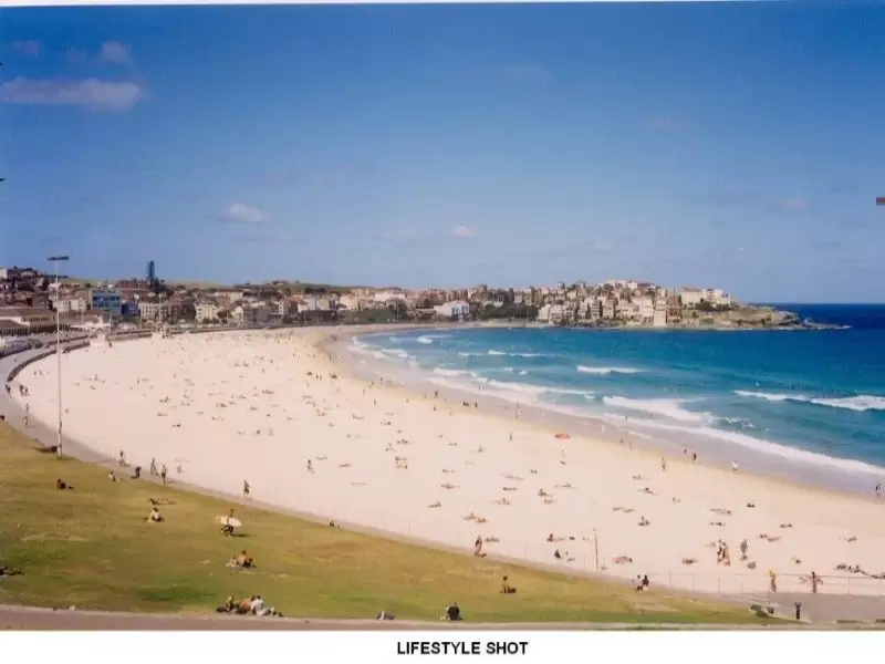 56 Hastings Parade, Bondi Leased by Raine & Horne Randwick | Coogee | Clovelly - image 1