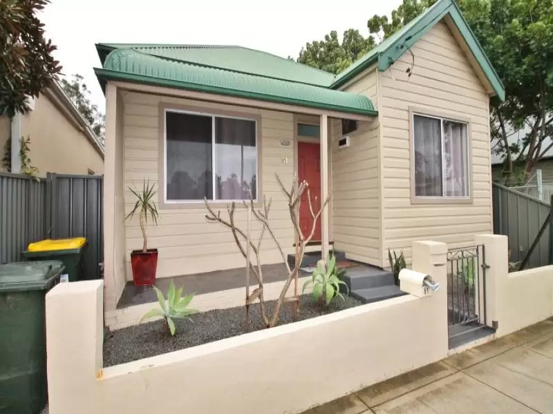 51 Robey Street, Mascot Leased by Raine & Horne Randwick | Coogee | Clovelly